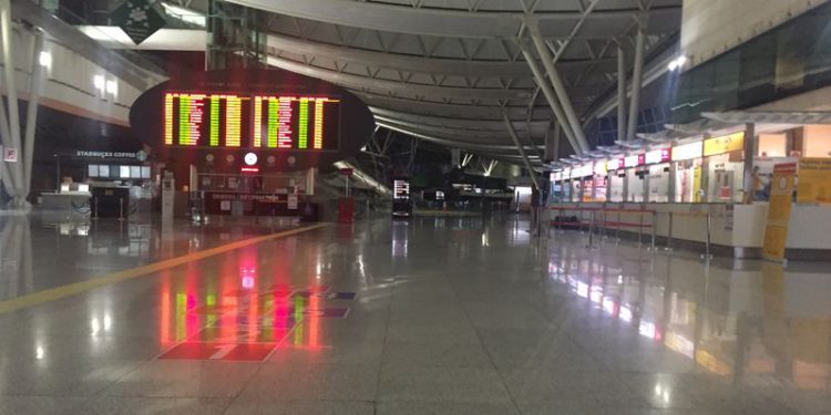 Bugün uçak seferi var mı?