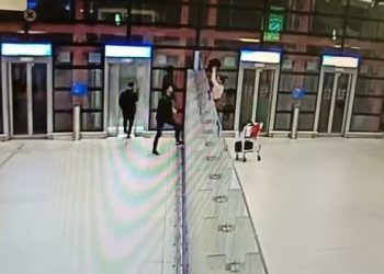 İstanbul Havalimanı’nda kaçak telefon operasyonu