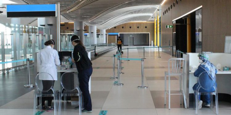 “Yurt dışından dönenler 14 gün kuralına uymalı”