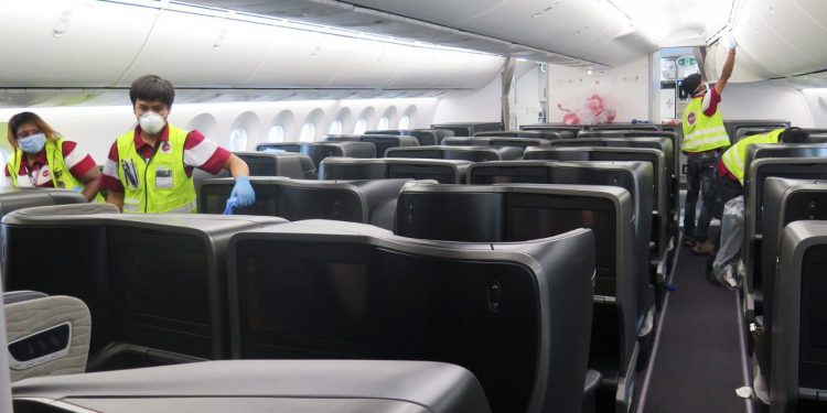 THY uçaklarını Singapur’da da dezenfekte ediyor