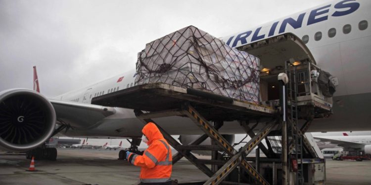 THY yolcu uçaklarıyla 5 bin ton kargo taşıdı