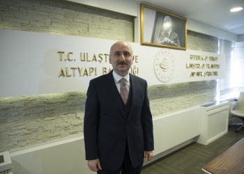 Bakan Karaismailoğlu’dan İstanbul Havalimanı mesajı