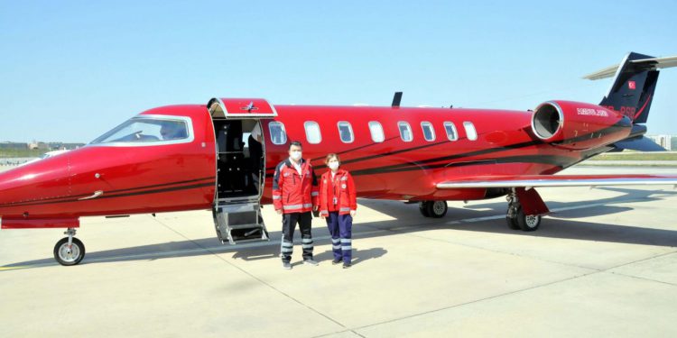 Ambulans uçak Rusya’daki Türk öğrenci için havalandı