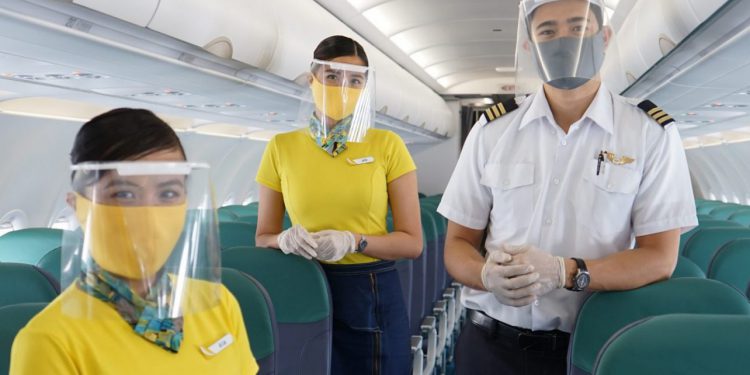 Havayollarından ilginç Covid-19 uniformaları!