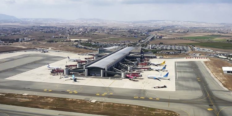 Güney Kıbrıs’tan 20 ülkeye uçuş izni