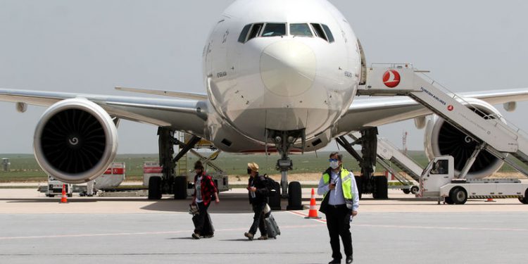 ABD’den 305 Türk vatandaşı Sivas’a getirildi