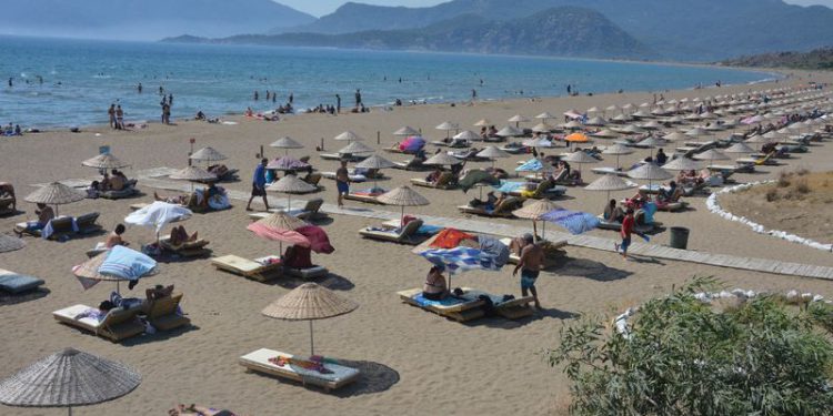 Turizmde önce yerli sonra yabancı bekleniyor