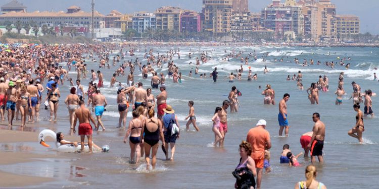 İspanya turistlere kapılarını 1 Temmuz’da açacak