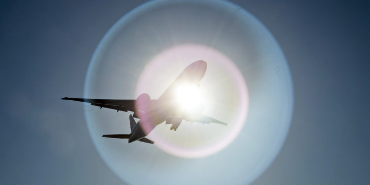 China Southern’in uçağı adeta güneşle dans etti