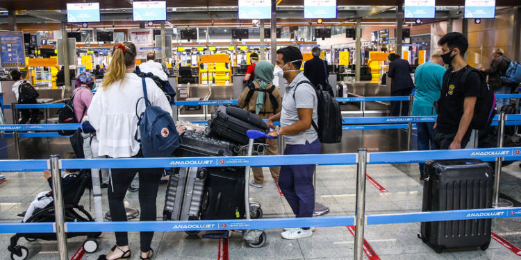 Anadolujet ilk yurt dışı uçuşunu Londra’ya yaptı