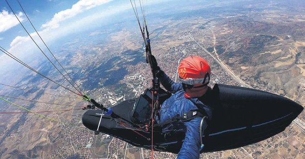 Çorum’dan Konya’ya yamaç paraşütüyle uçtu