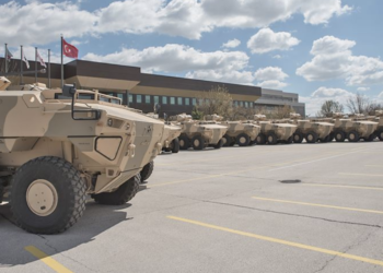 FNSS dev zırhlıların Umman’a teslimatını tamamladı