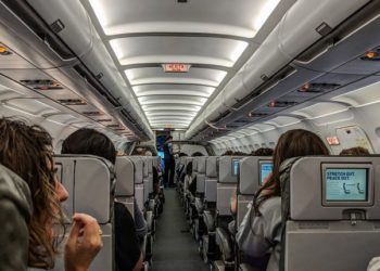 Ekim ayına kadar orta koltuk boş uçacak