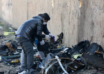 Ukrayna uçağı iki füze ile vuruldu, ilk füzede herkes ölmedi!