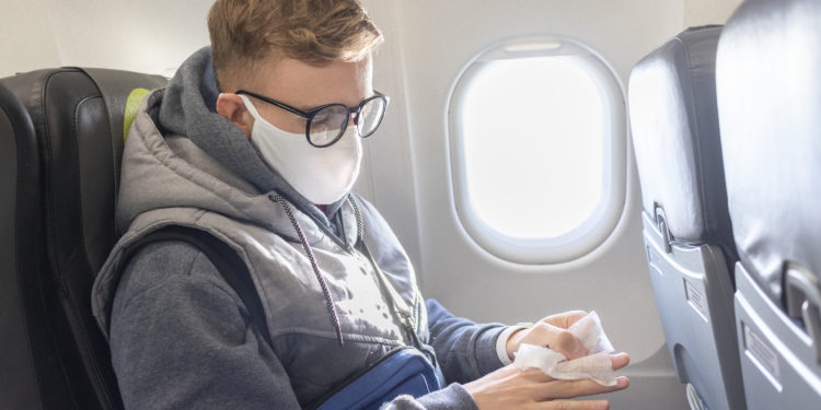 “Uçakta Covid-19’a yakalanma ihtimali düşünülenden daha düşük”