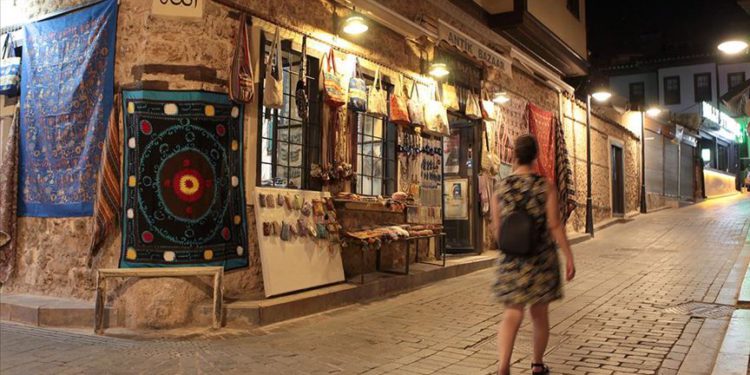 Antik çağlarda 14 dilin konuşulduğu şehir!