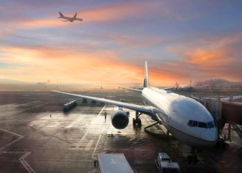 Uluslararası uçuşlar İstanbul seferi ile başlıyor