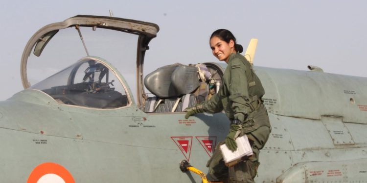 İlk Hintli kadın savaş pilotu Rafale’de uçacak