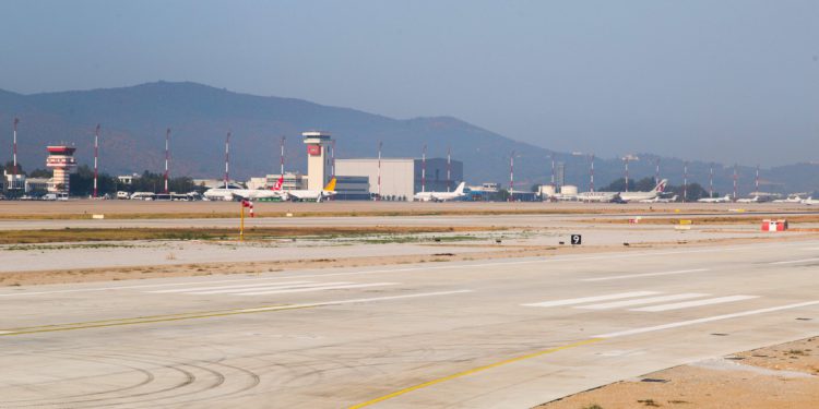 Milas-Bodrum’da yenilenen pist hizmete açıldı