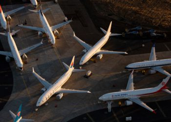 Hangi havayolu 3 adet B757 uçağını sattı?