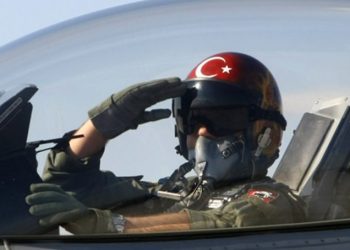 F-16 pilotları zorlu testlerden geçiyorlar