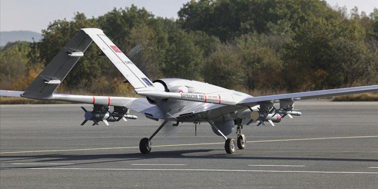 Kosova Savunma Bakanından Türk İHA’sına ilgi