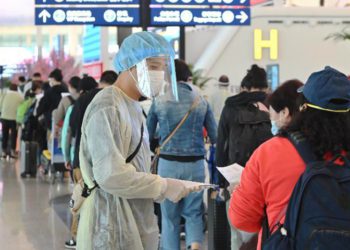 KLM’in Hong Kong uçuşları askıya alındı