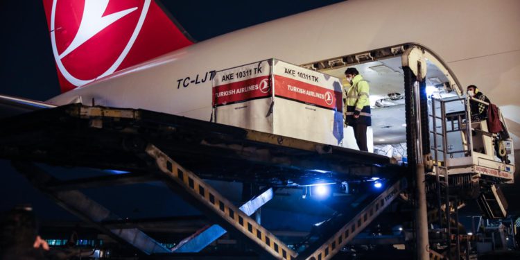 Turkish Cargo bin 700 yıllık “Kybele” heykelini Türkiye’ye getirdi