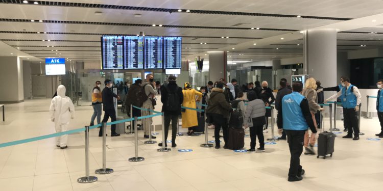 İngiltere’den gelen yolculara karantina