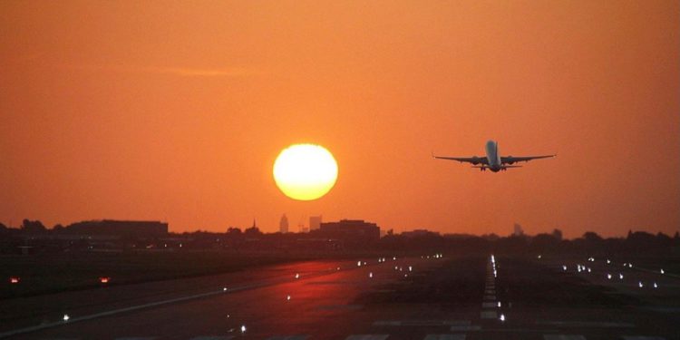 İngiliz havacılar hükümetten ek yardım istiyor