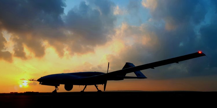 Bayraktar TB2 300 bin uçuş saatini tamamladı