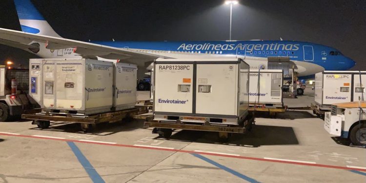 Çin’den Arjantin’e Covid-19 aşısı taşıdı