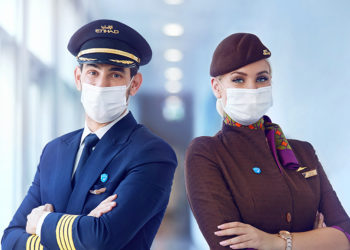 Etihad uçuş ekibinin tamamını aşılayan ilk havayolu oldu