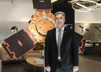 Uzay alanında Türkiye&#8217;de 10 yılda 10 bin uzman hedefleniyor