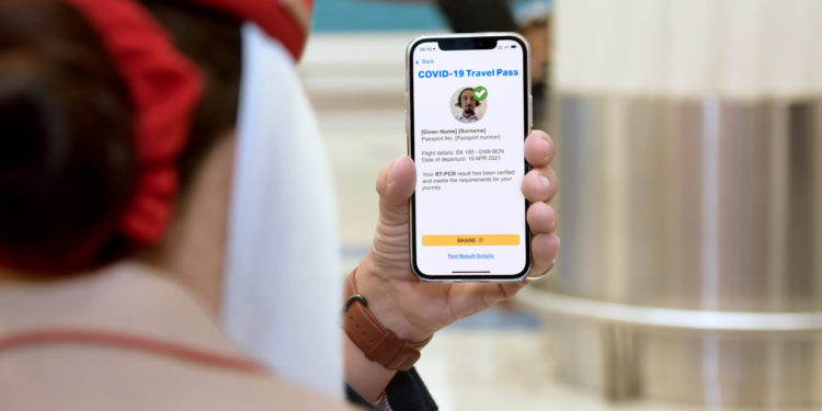 Emirates, IATA Travel Pass denemelerini başlattı