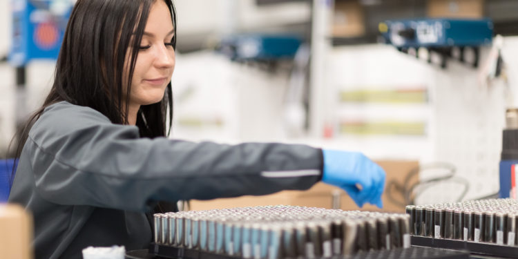 Rolls-Royce geleceğin mühendislerini teşvik ediyor