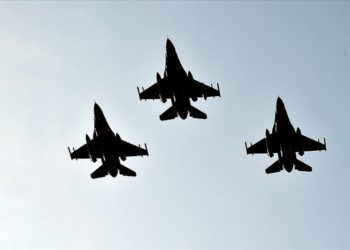 F-16’lar ‘Pençe’ operasyonuyla terör hedeflerini vurdu