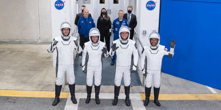 4 astronot Space X ile 3’üncü kez uzaya çıktı