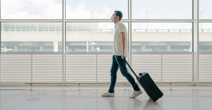 Yunanistan turizm için kapılarını açtı