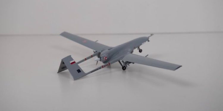 Polonyalı Bakan’dan Bayraktar TB2 paylaşımı