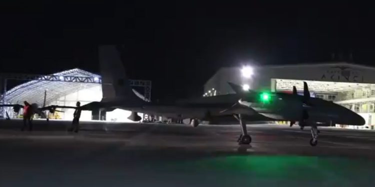 Akıncı ilk gece testinde sahura kadar 65 sorti yaptı