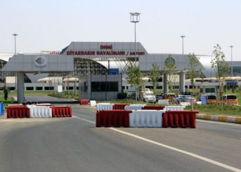 Diyarbakır Havalimanı 30 gün uçuşlara kapatılacak