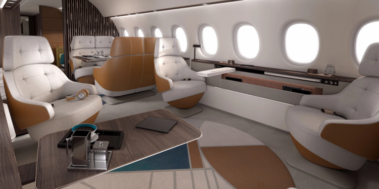 En geniş iş jeti Falcon 10X görücüye çıktı