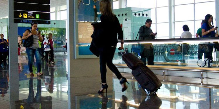 Yurt dışı seyahat sağlık sigortasına Kovid-19 teminatı