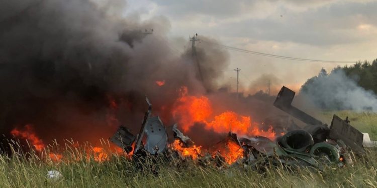 Rusya’da Mİ-8 tipi helikopter düştü
