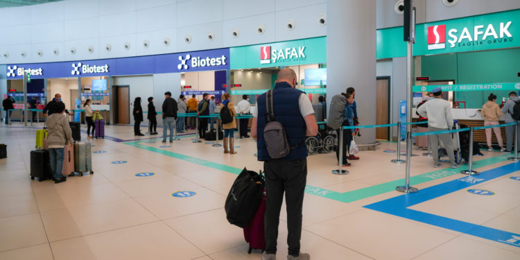 İstanbul Havalimanı’nda dakikalar içinde Kovid-19 test sonucu