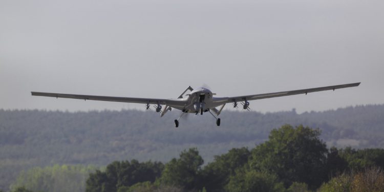 Letonya Savunma Bakanı Pabriks Baykar’ı ziyaret etti