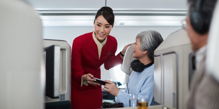 Aşılanmayan uçuş ekipleri işten kovulabilir