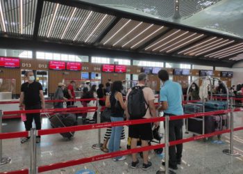 İstanbul’daki iki havalimanı yolcu rekoru kırdı