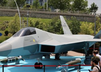 Milli savaş uçağı için teknolojik seferberlik